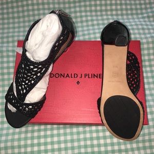 Size 10 Donald Pliner sandals